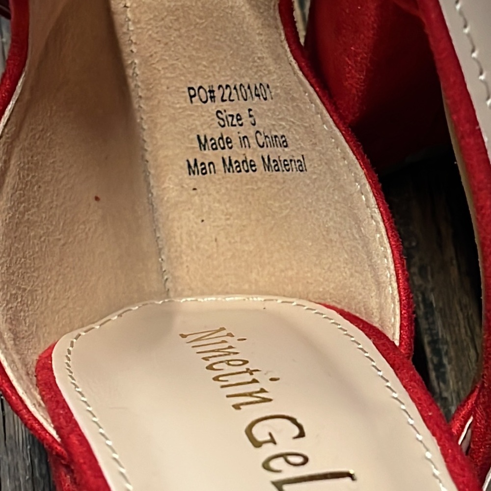 Nineten Gel Sandals (5) - Picture 8 of 9